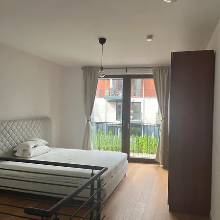 Urban Chic In Trendy Prenzlauer Berg * برلين