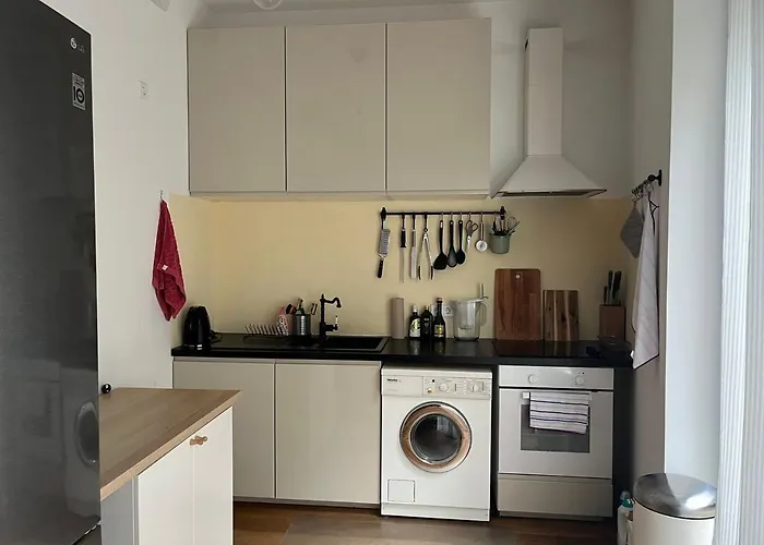 Urban Chic In Trendy Prenzlauer Berg Self-check-in