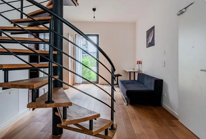 Urban Chic In Trendy Prenzlauer Berg Self-check-in